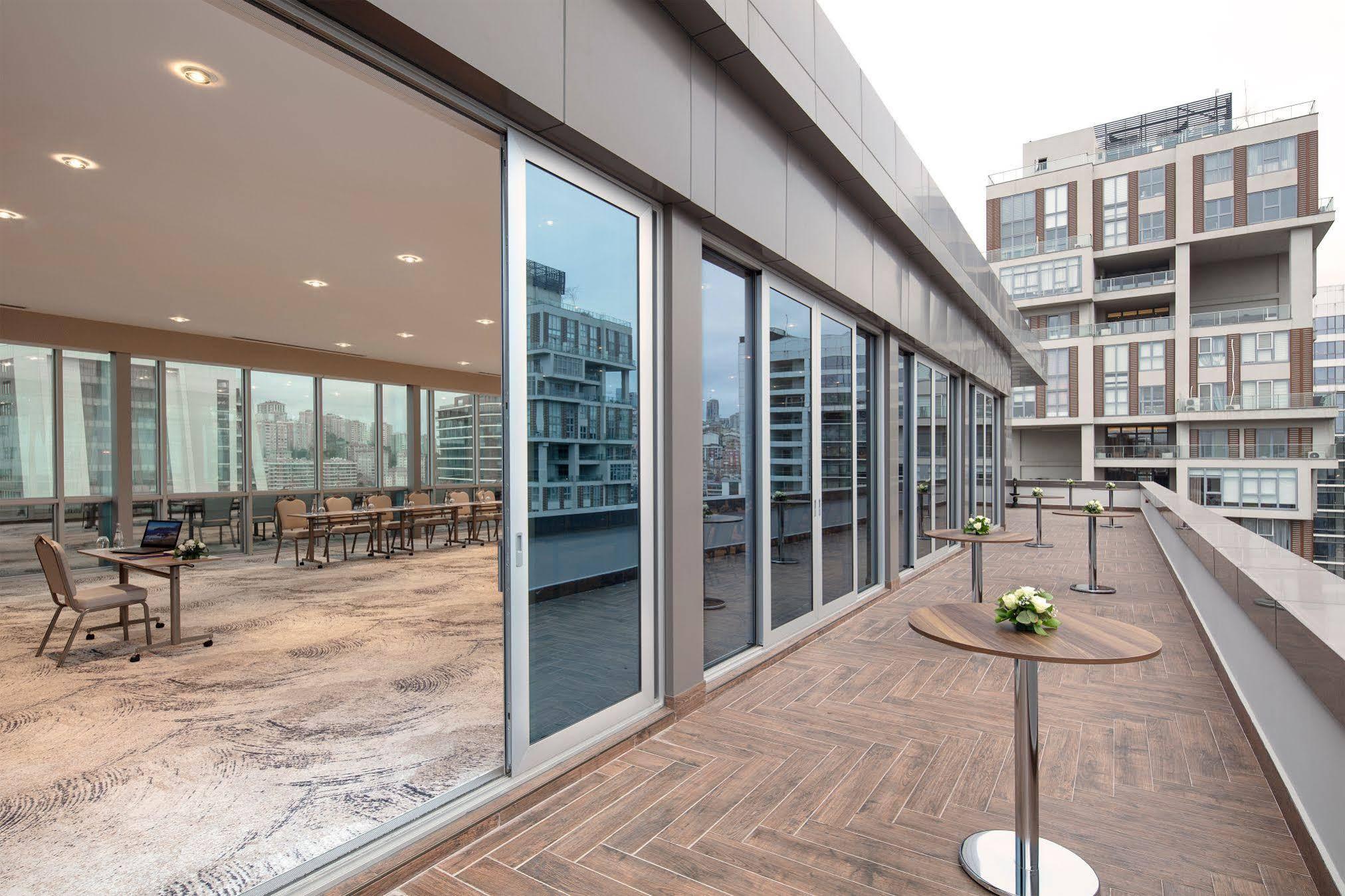 Delta Hotels by Marriott Istanbul Kagithane Exteriör bild