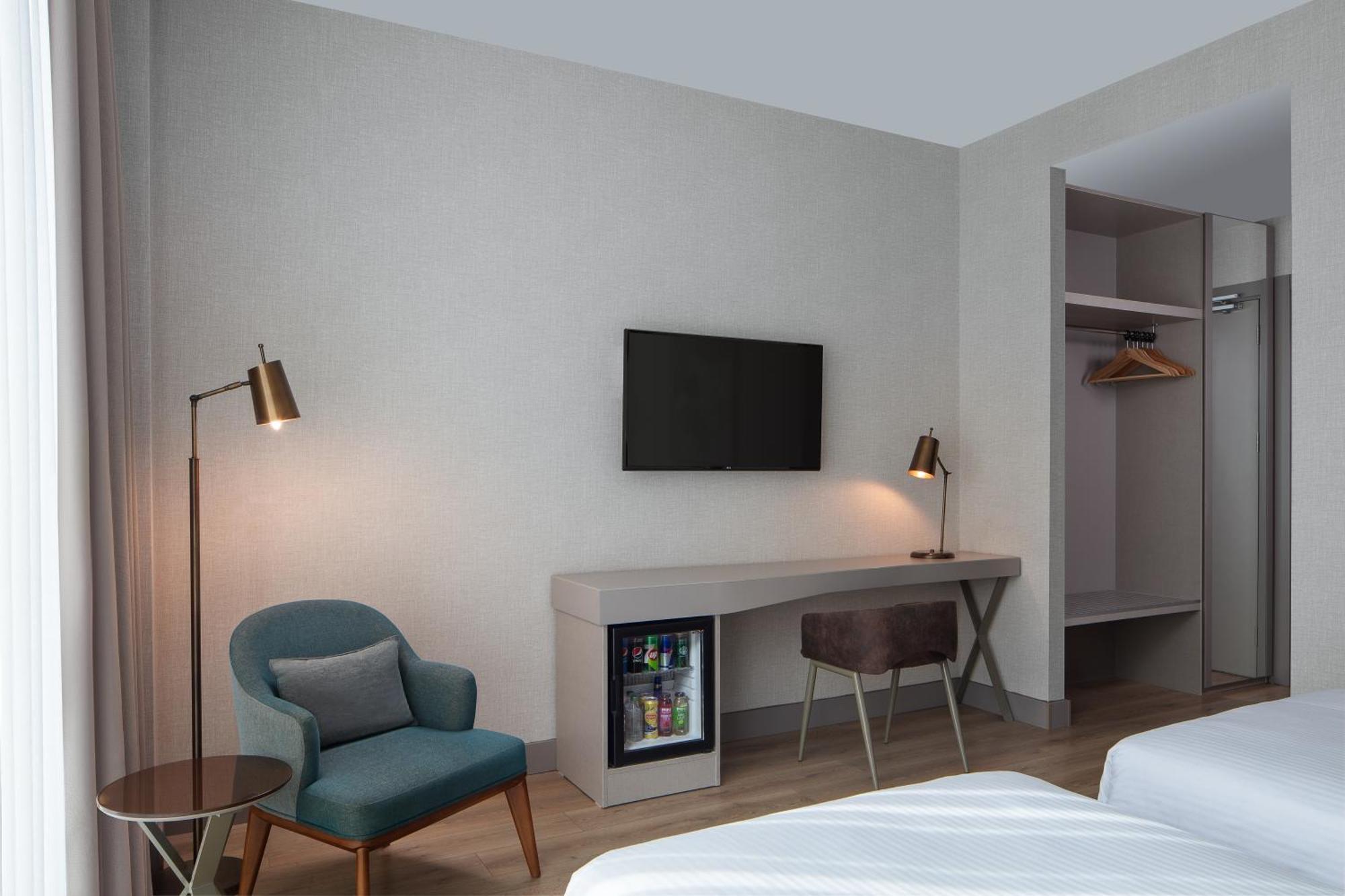 Delta Hotels by Marriott Istanbul Kagithane Exteriör bild