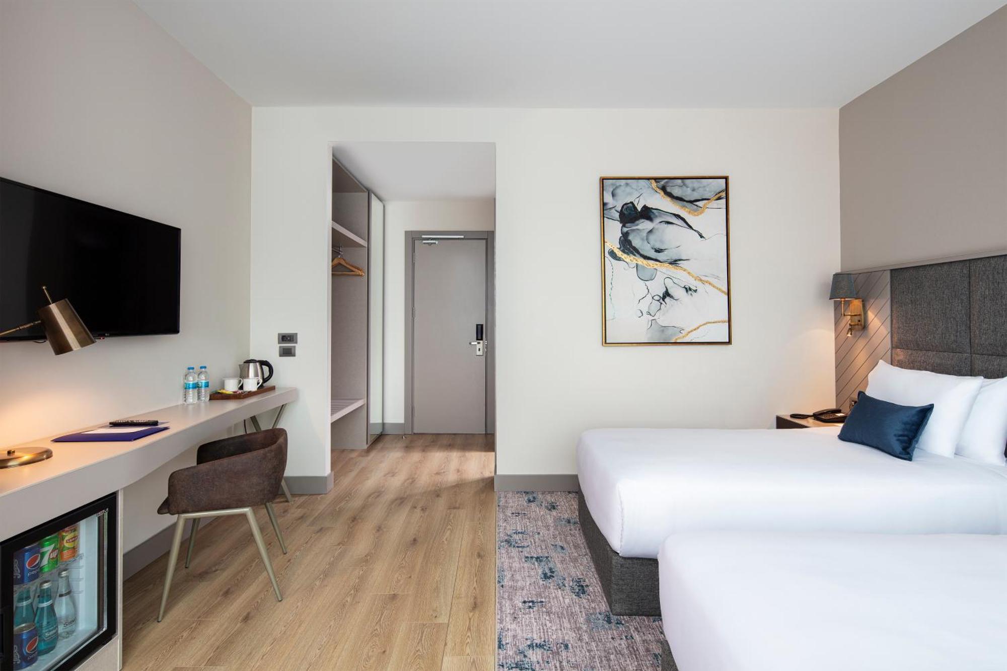 Delta Hotels by Marriott Istanbul Kagithane Exteriör bild