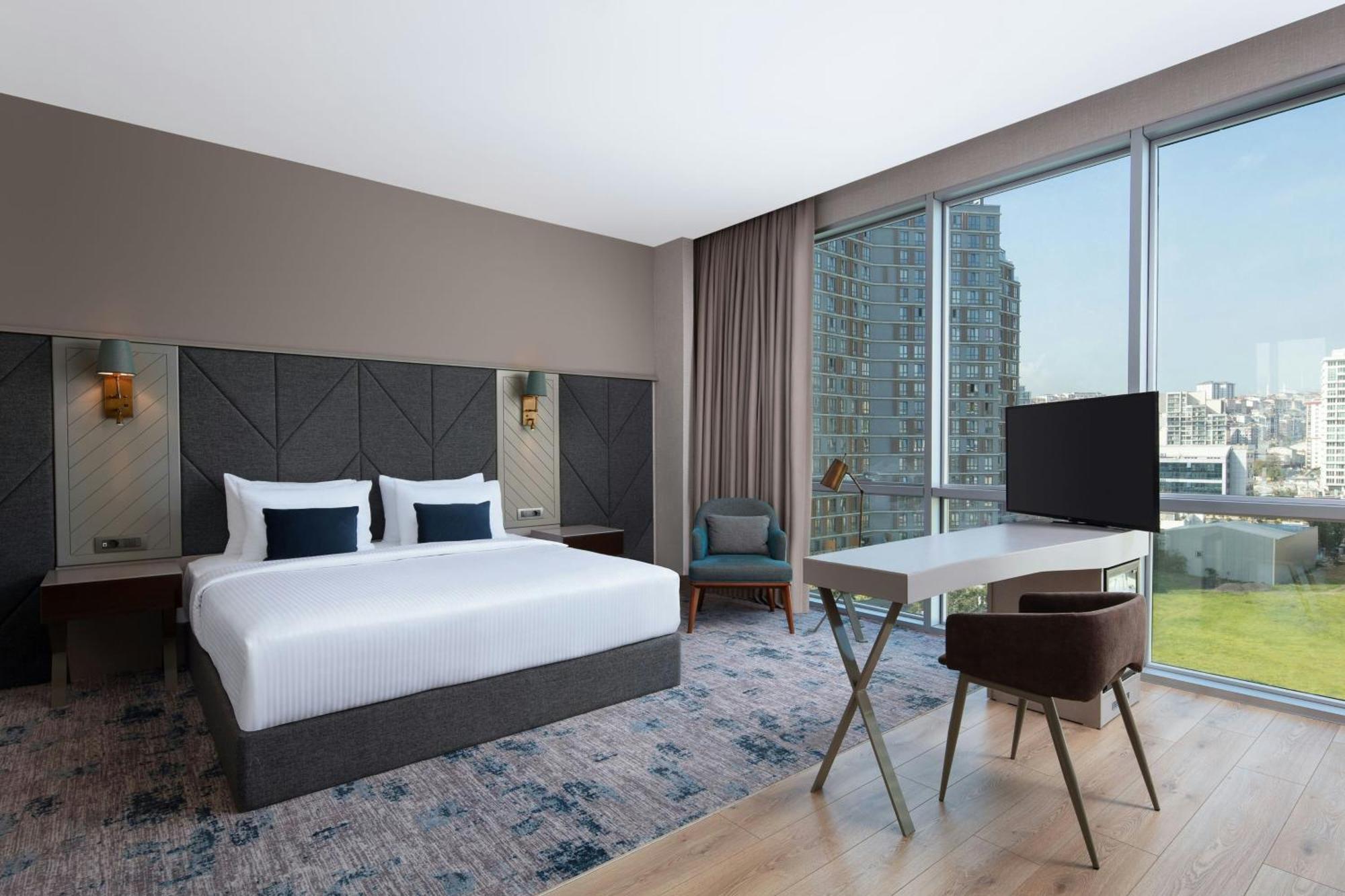 Delta Hotels by Marriott Istanbul Kagithane Exteriör bild