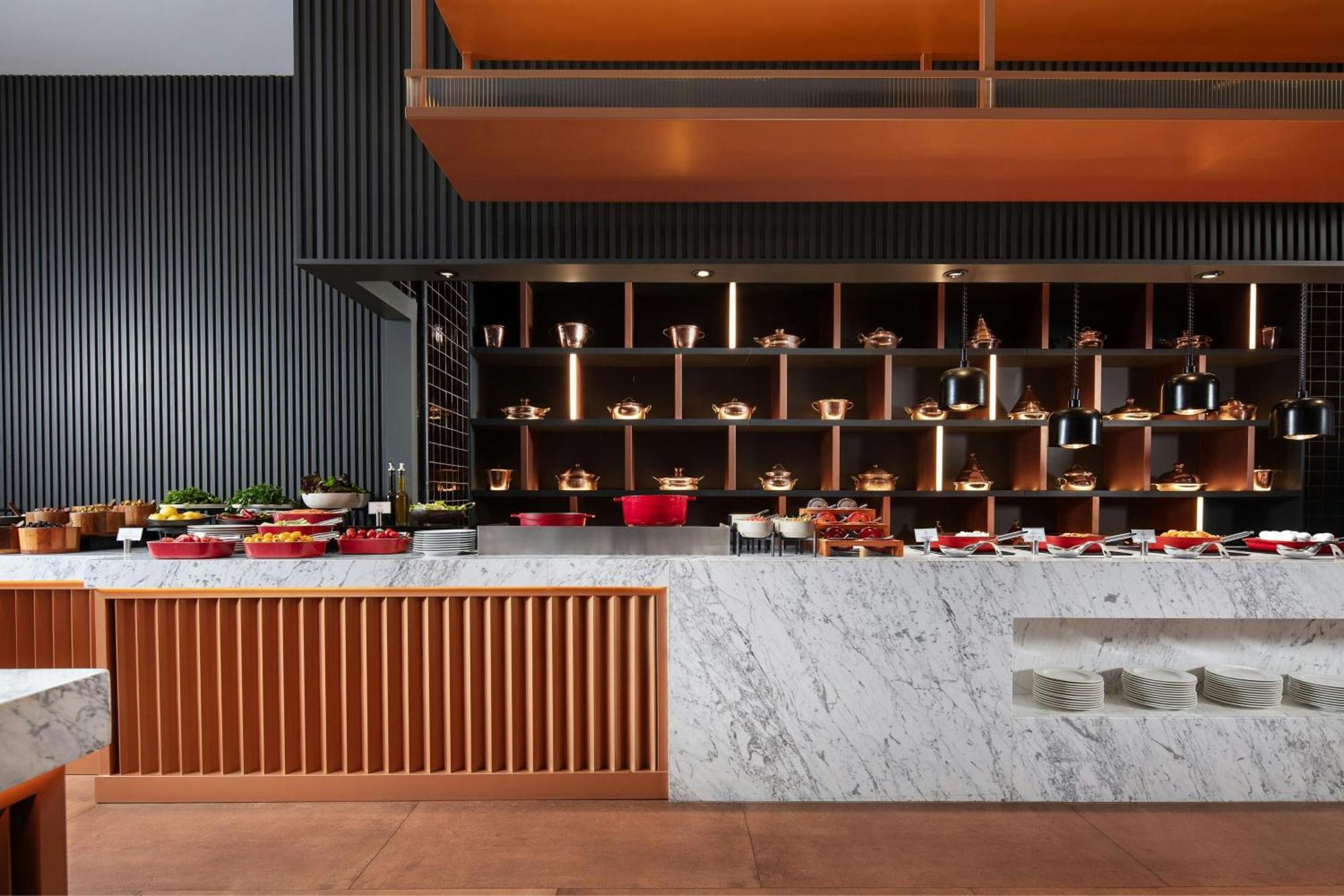 Delta Hotels by Marriott Istanbul Kagithane Exteriör bild