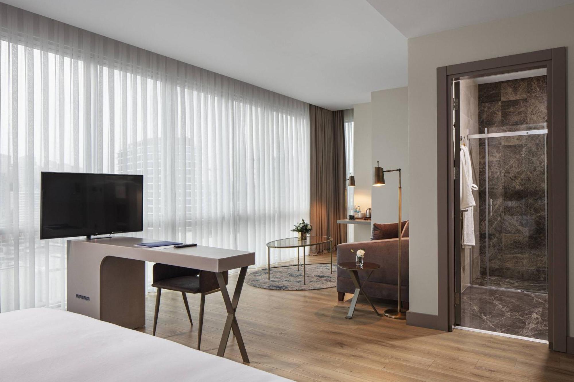 Delta Hotels by Marriott Istanbul Kagithane Exteriör bild