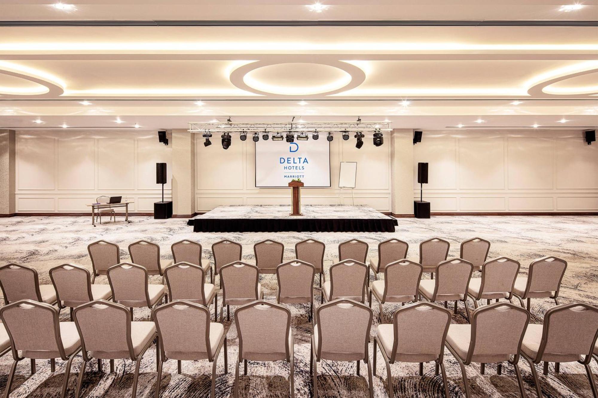 Delta Hotels by Marriott Istanbul Kagithane Exteriör bild